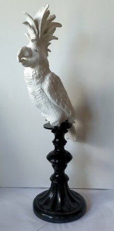 White cockatoo sculpture.