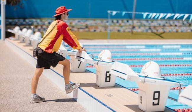 50m pool with lifeguard.