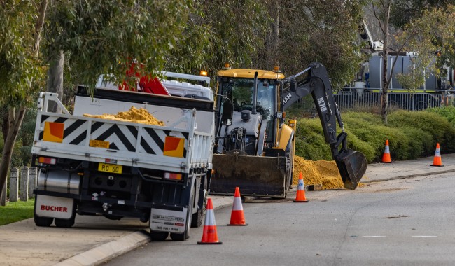 Image of Holcombe Road, Warnbro – Traffic Treatments